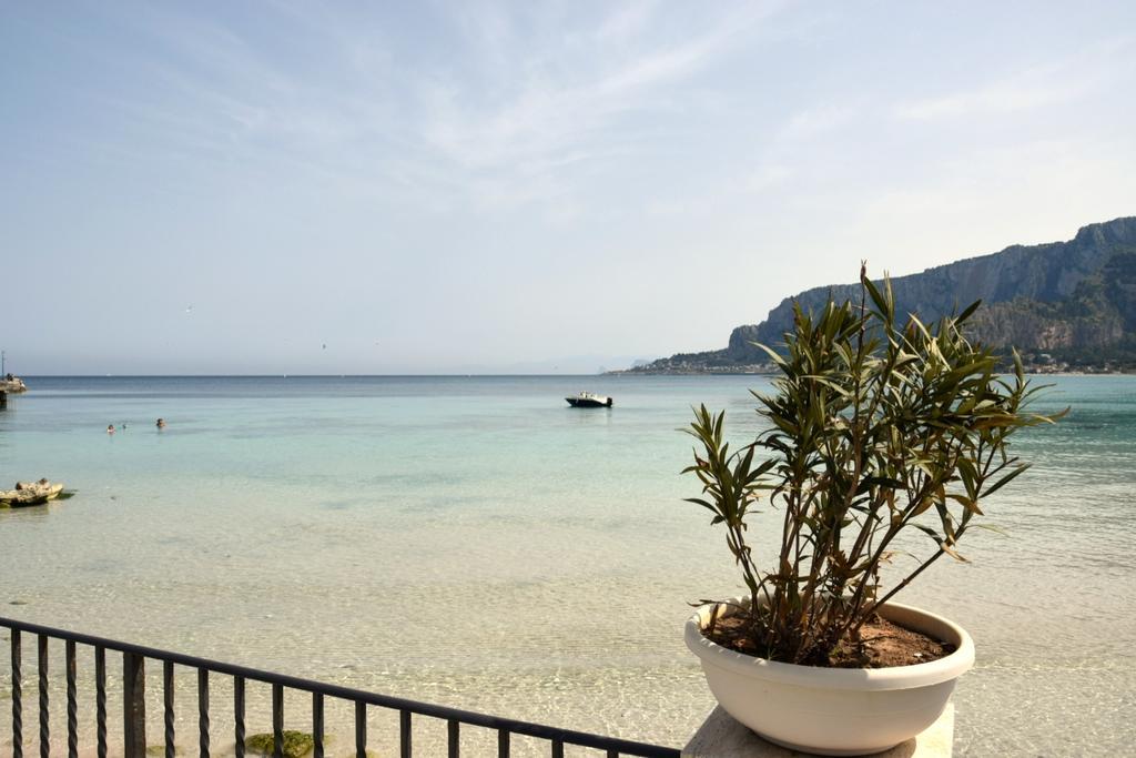 Palermo Mare Holidays Sferracavallo Buitenkant foto